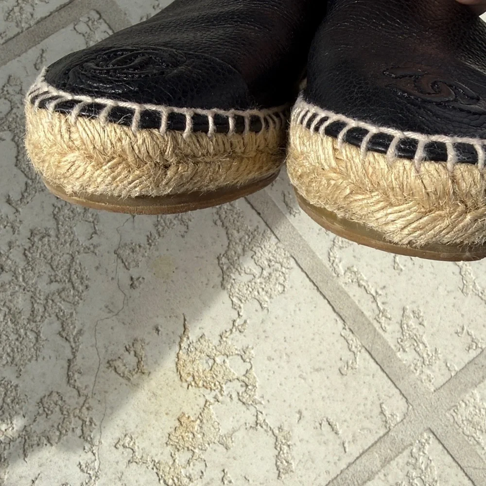 Chanel CC logo Cap Toe Espadrilles